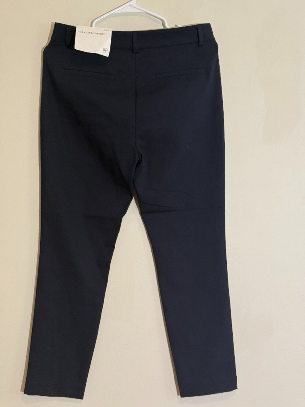 NWT LOFT Black Curvy Sutton Skinny Ankle Pants | 6P
